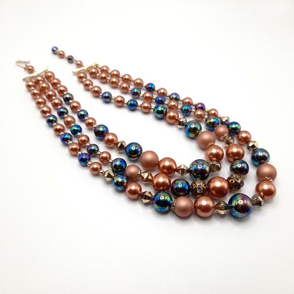 Vintage 1950s Iridescent Faux Pearl Beaded Necklace, Rhinestone Beads, 15 Inches - Picture 7 of 11
